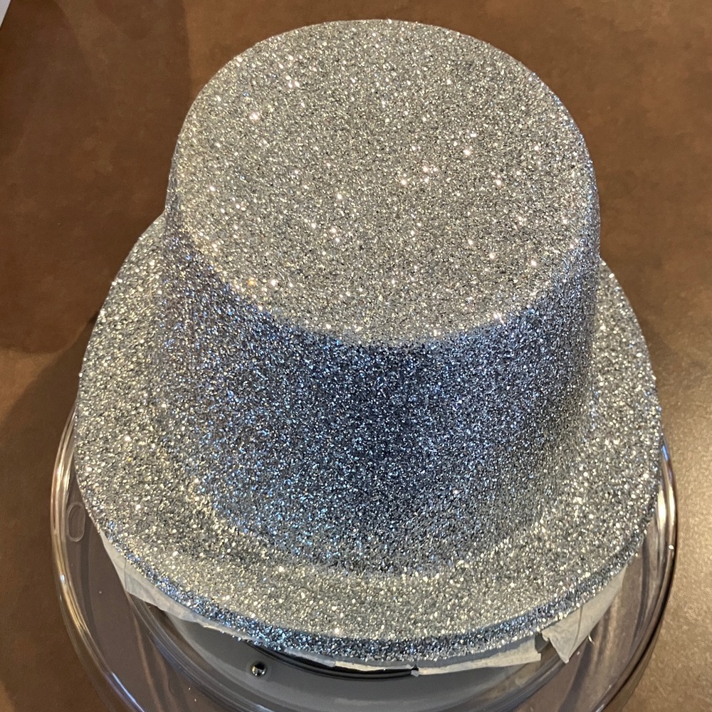 NWT Silver Glitter Top Hat 10-inch